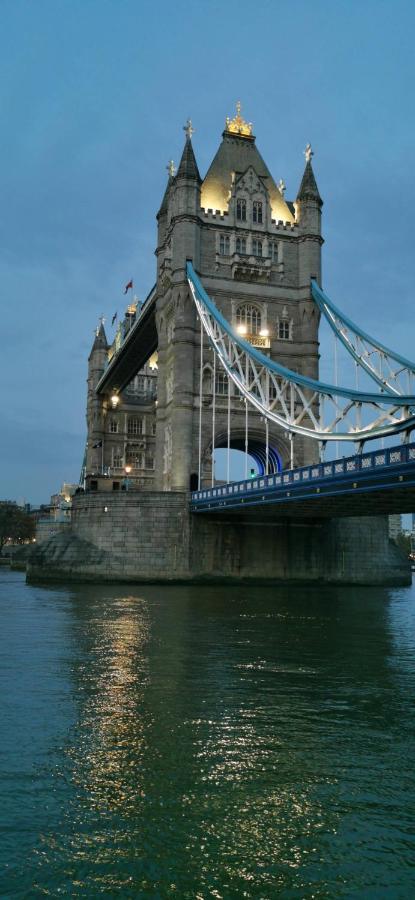 Stunning Massive Bedroom +Direct Thames River View Λονδίνο Εξωτερικό φωτογραφία