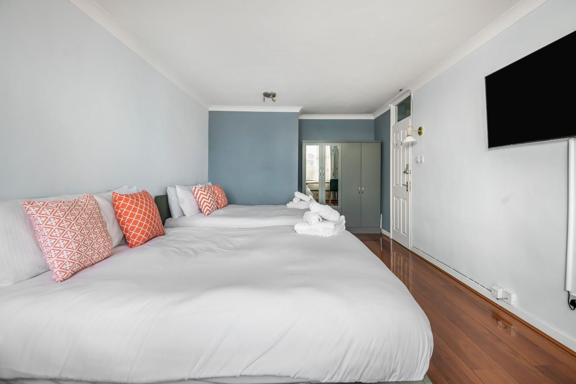 Stunning Massive Bedroom +Direct Thames River View Λονδίνο Εξωτερικό φωτογραφία