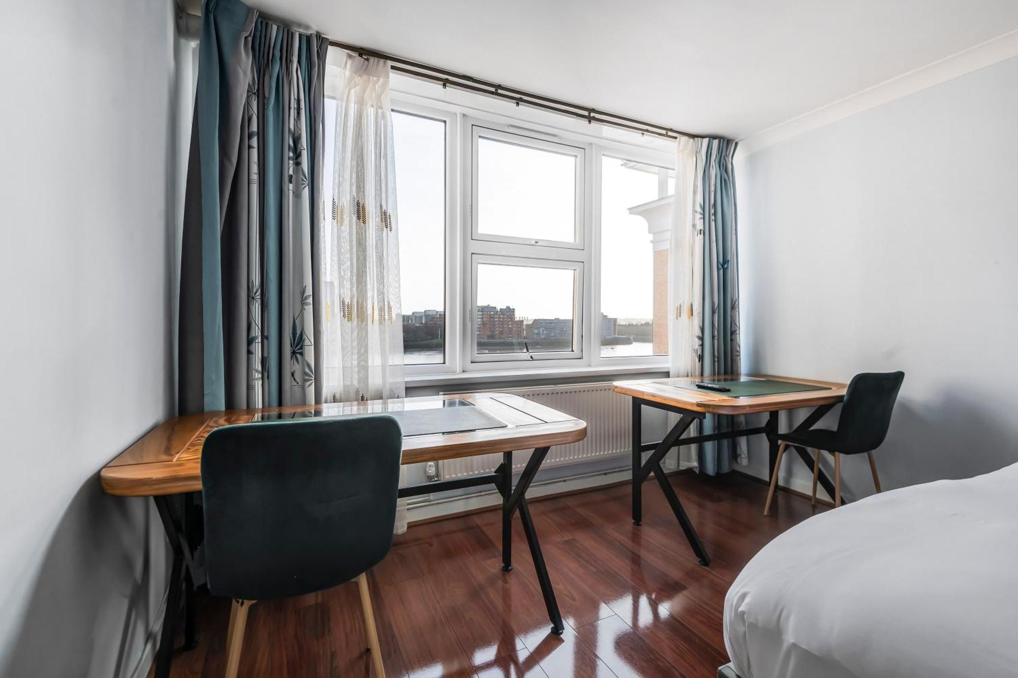 Stunning Massive Bedroom +Direct Thames River View Λονδίνο Εξωτερικό φωτογραφία